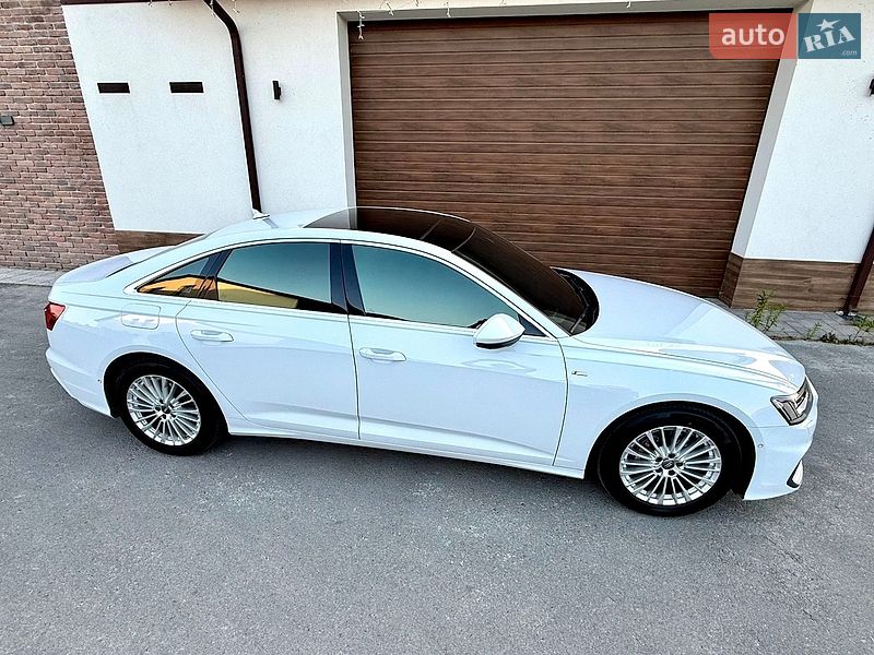 Седан Audi A6 2020 в Ровно