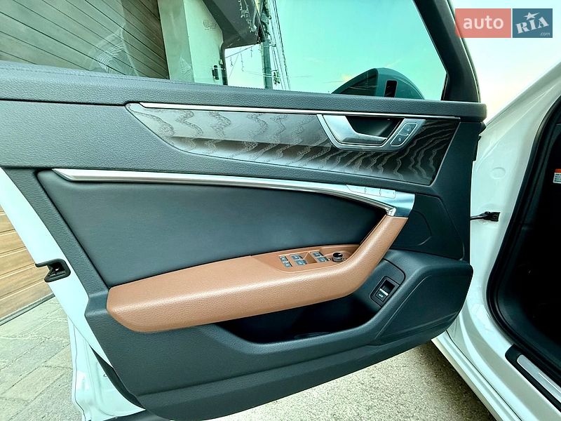 Седан Audi A6 2020 в Рівному