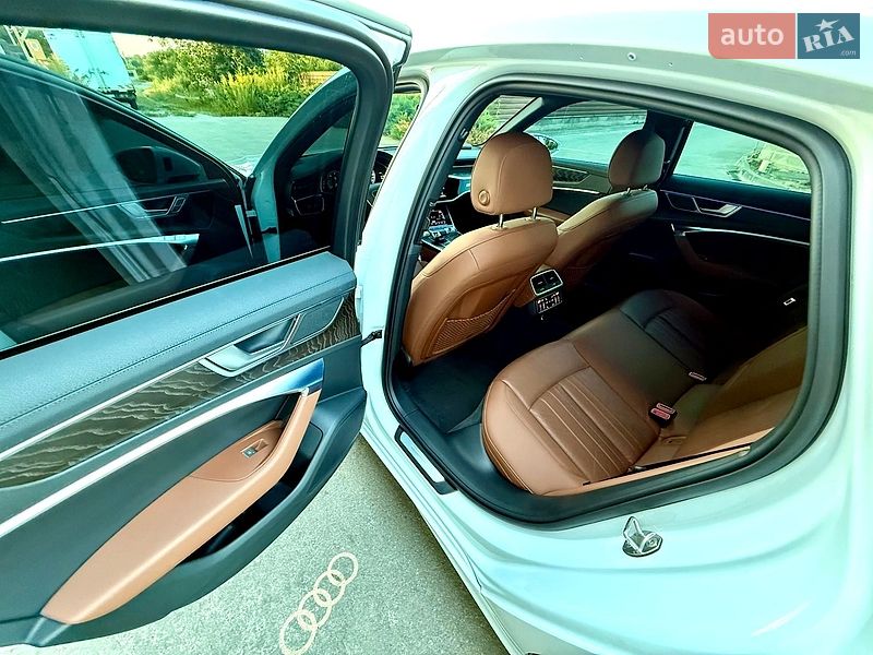 Седан Audi A6 2020 в Рівному