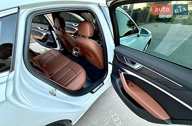 Седан Audi A6 2020 в Рівному
