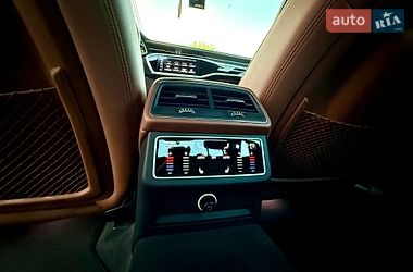 Седан Audi A6 2020 в Ровно