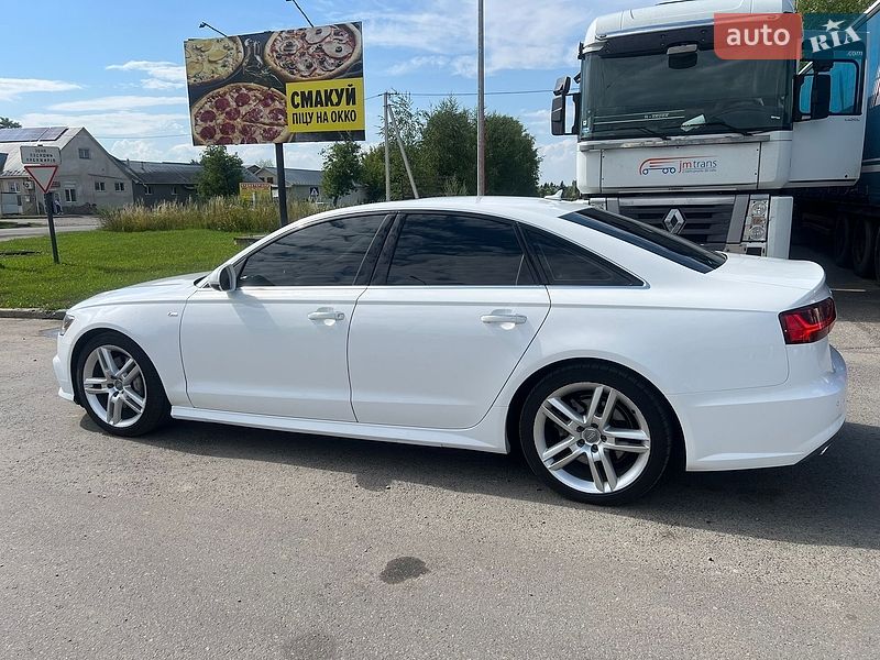 Седан Audi A6 2015 в Самборі