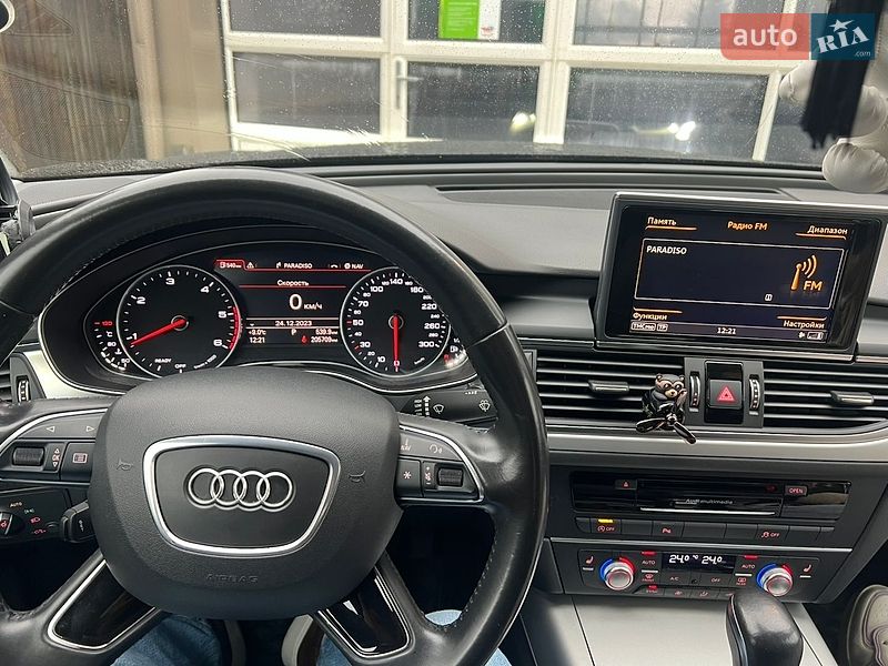Седан Audi A6 2015 в Чернівцях