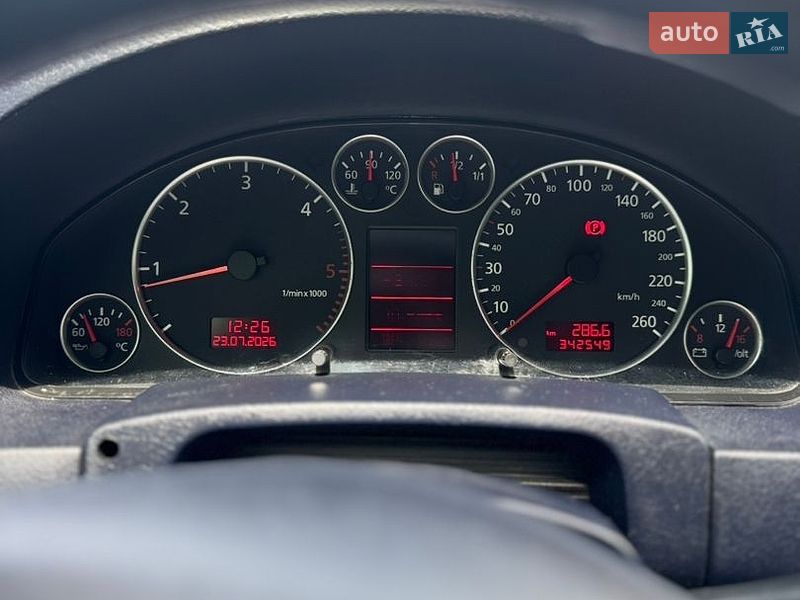 Седан Audi A6 2002 в Запорожье