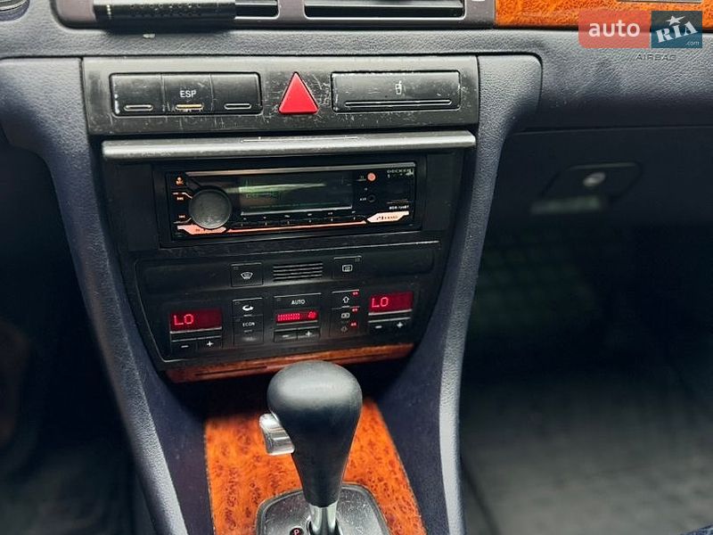 Седан Audi A6 2002 в Запорожье
