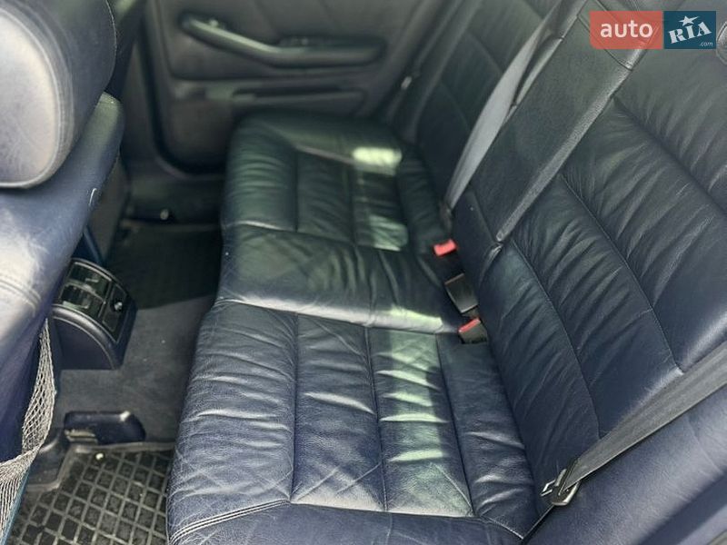 Седан Audi A6 2002 в Запорожье