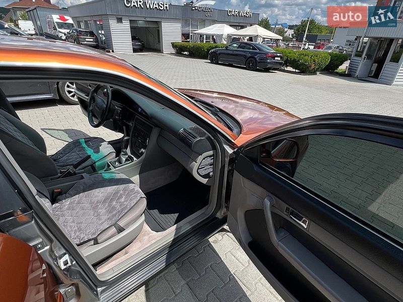Седан Audi A6 1995 в Хмельницком