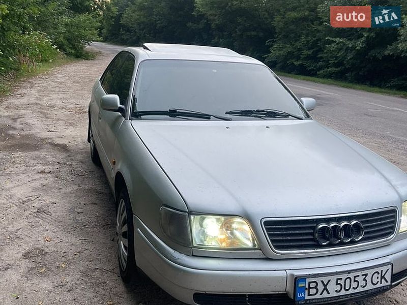 Седан Audi A6 1994 в Володарке