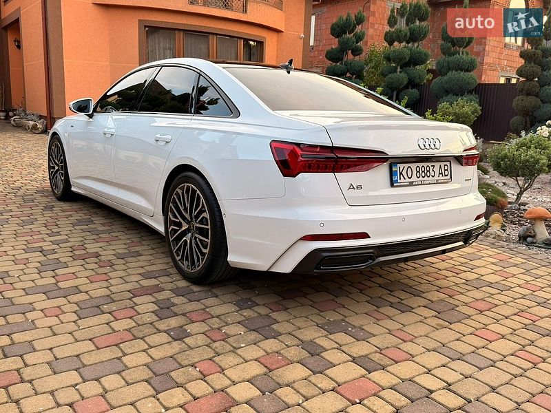Седан Audi A6 2019 в Мукачево