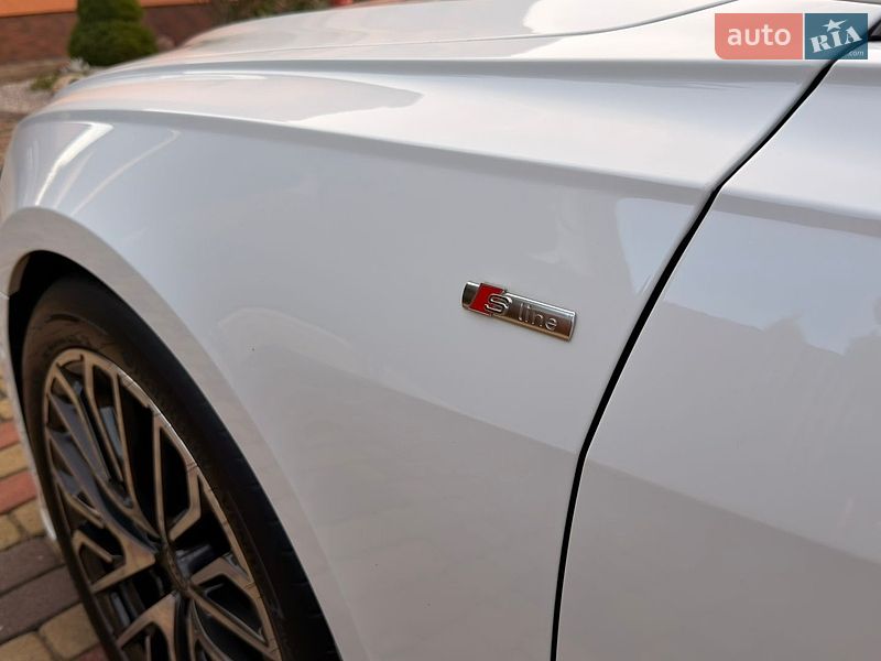 Седан Audi A6 2019 в Мукачево