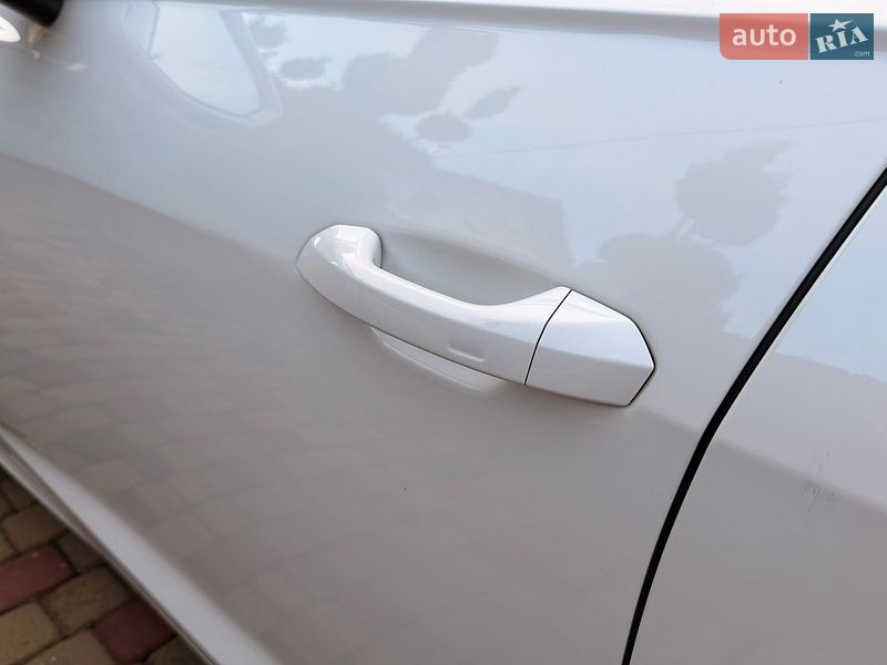 Седан Audi A6 2019 в Мукачево