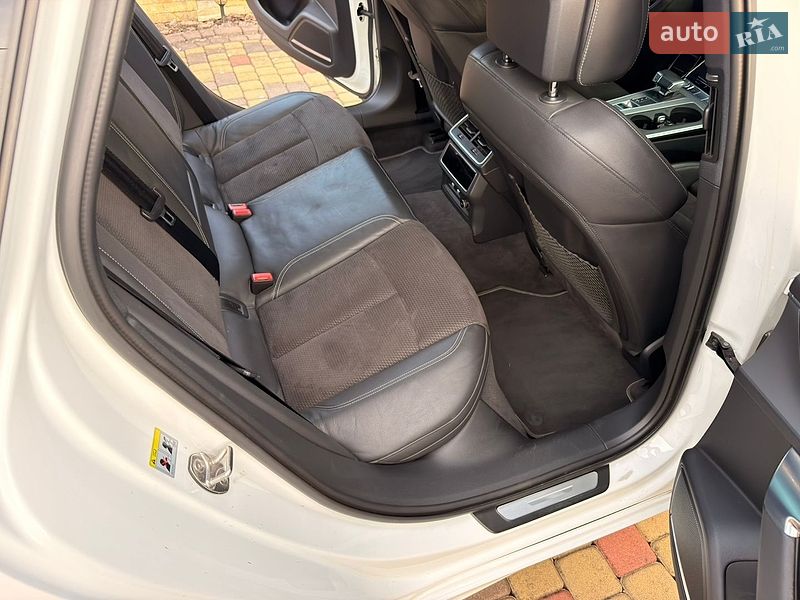 Седан Audi A6 2019 в Мукачево