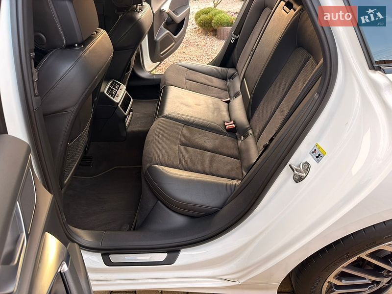 Седан Audi A6 2019 в Мукачево