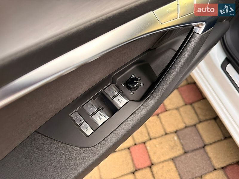 Седан Audi A6 2019 в Мукачево