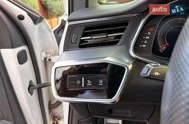 Седан Audi A6 2019 в Мукачево