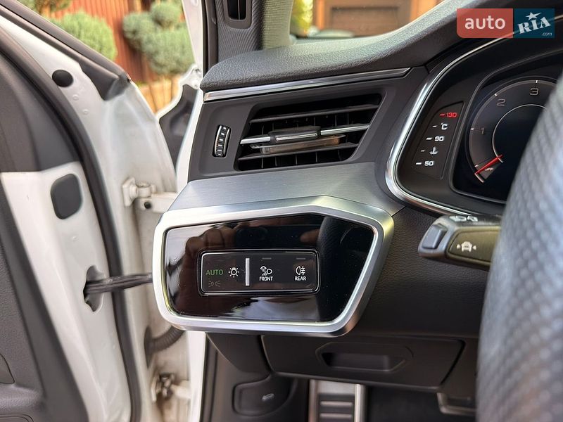 Седан Audi A6 2019 в Мукачево