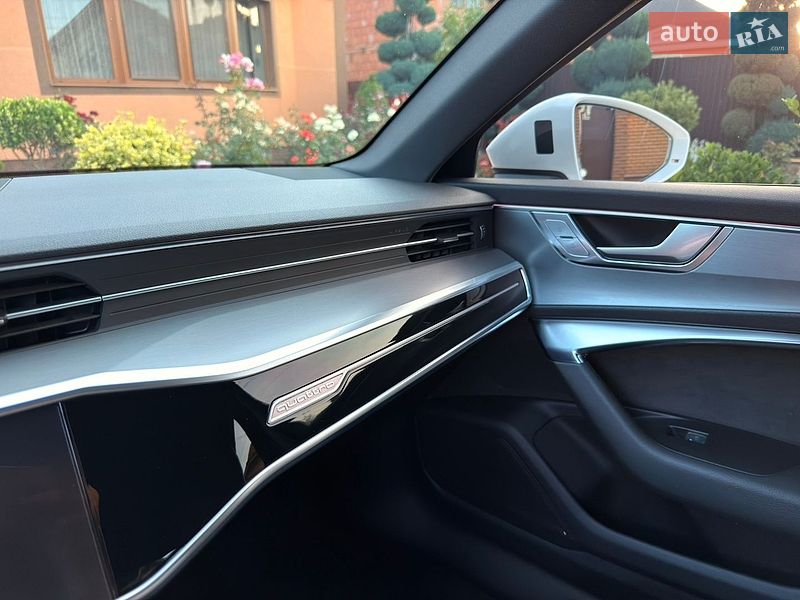 Седан Audi A6 2019 в Мукачево