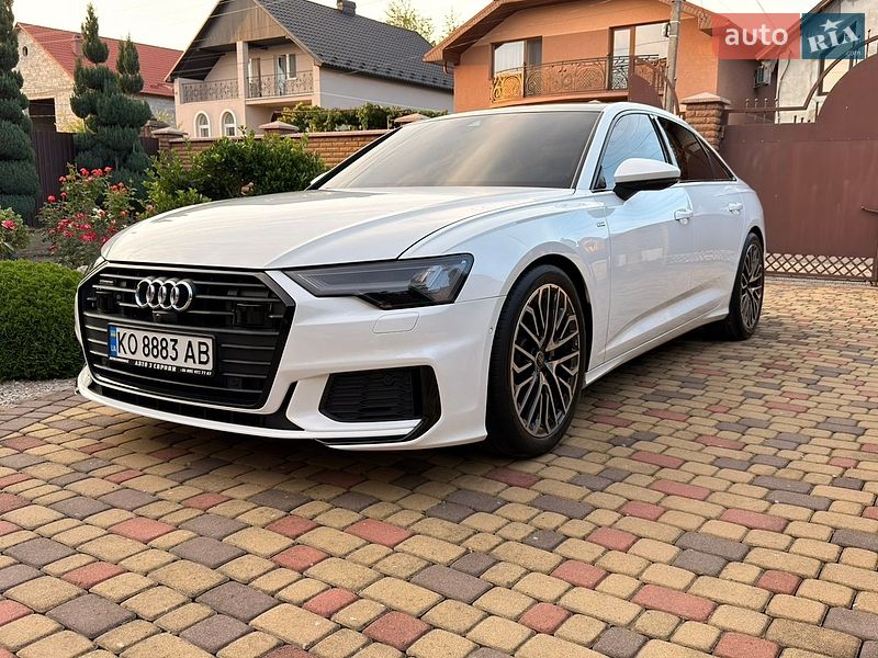 Седан Audi A6 2019 в Мукачево