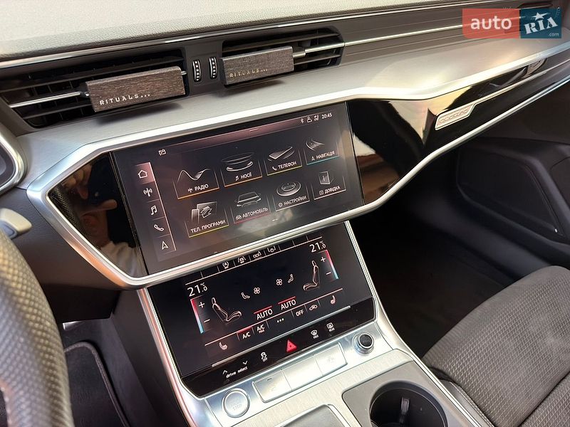 Седан Audi A6 2019 в Мукачево