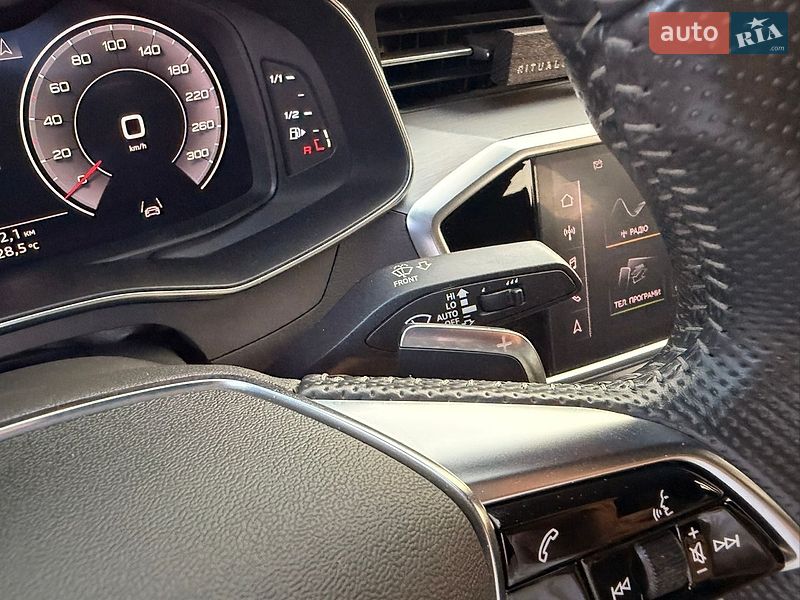 Седан Audi A6 2019 в Мукачево