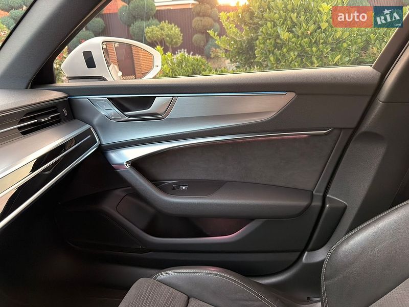 Седан Audi A6 2019 в Мукачево