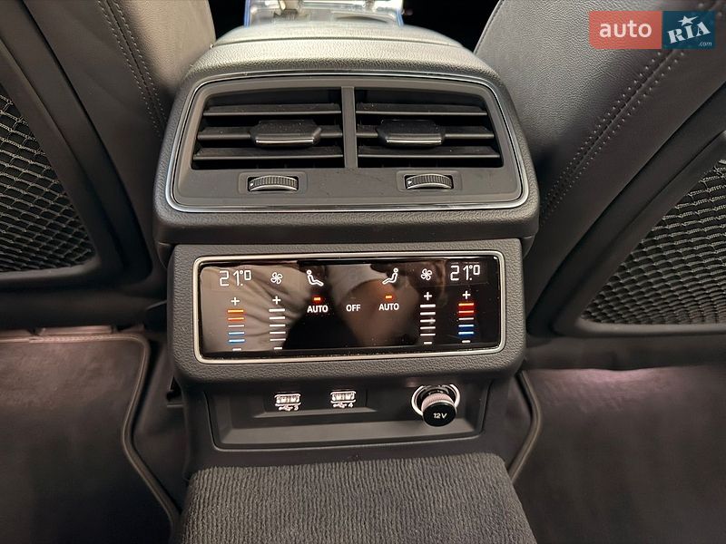 Седан Audi A6 2019 в Мукачево