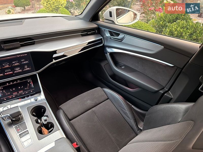 Седан Audi A6 2019 в Мукачево
