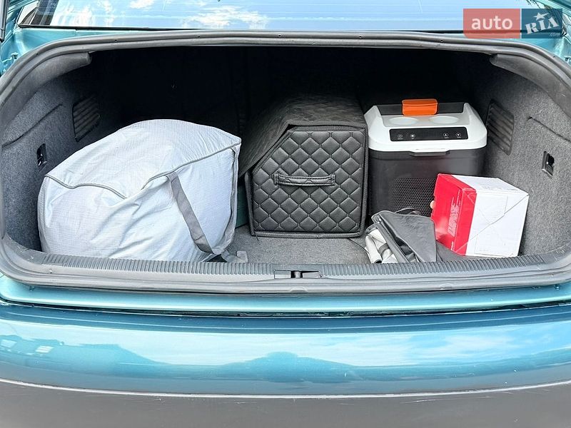 Седан Audi A6 1998 в Киеве