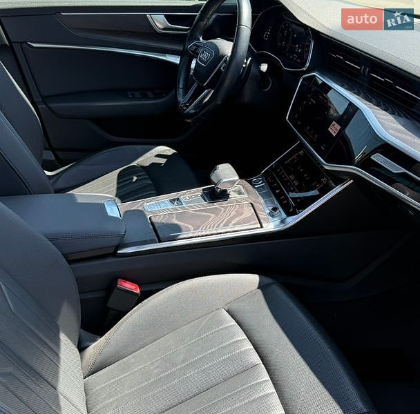 Седан Audi A6 2019 в Львові