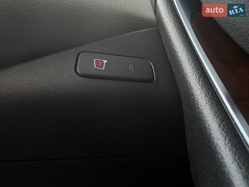 Седан Audi A6 2015 в Киеве
