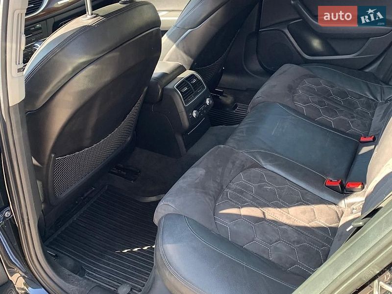 Седан Audi A6 2011 в Кременце