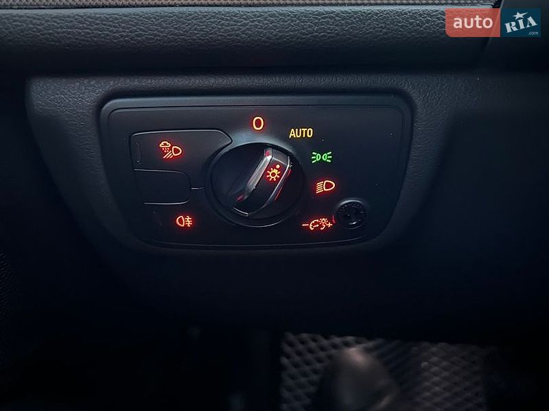 Седан Audi A6 2015 в Запоріжжі