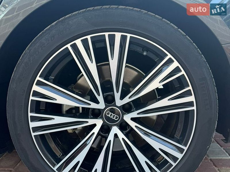 Седан Audi A6 2019 в Прилуках