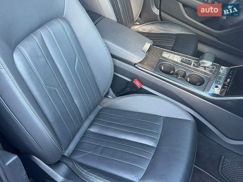 Седан Audi A6 2019 в Прилуках