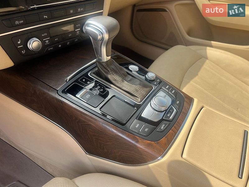 Седан Audi A6 2015 в Ровно