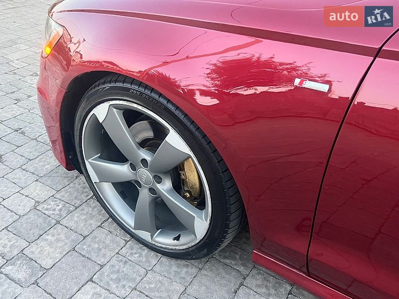 Седан Audi A6 2015 в Ровно