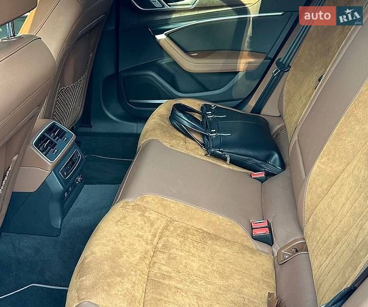 Седан Audi A6 2019 в Киеве