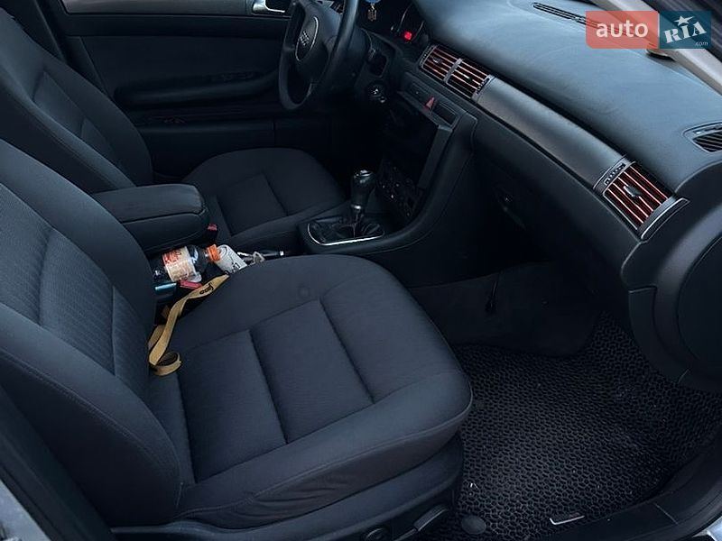 Седан Audi A6 2002 в Дубні фото 12 Седан Audi A6 2002 в Дубні