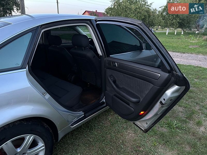 Седан Audi A6 2002 в Дубні фото 15 Седан Audi A6 2002 в Дубні