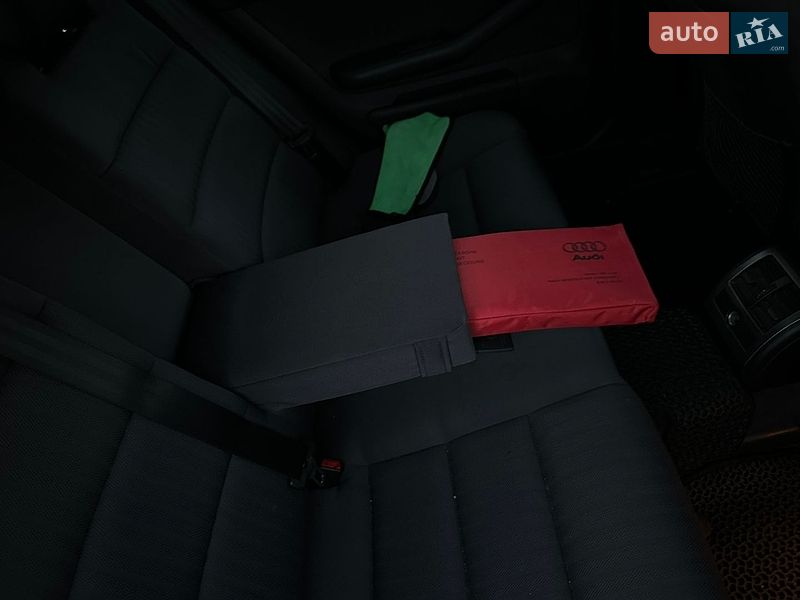 Седан Audi A6 2002 в Дубні фото 18 Седан Audi A6 2002 в Дубні