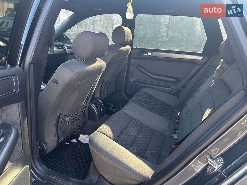 Универсал Audi A6 2004 в Олевске