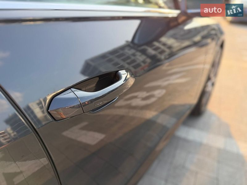 Седан Audi A6 2022 в Львові