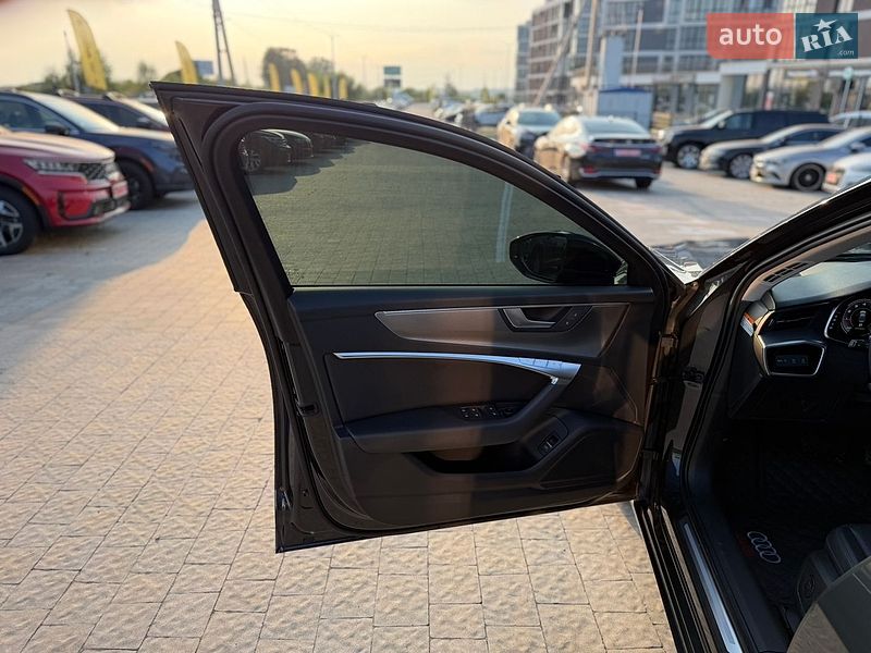 Седан Audi A6 2022 в Львові