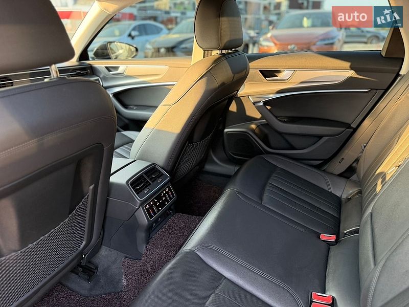 Седан Audi A6 2022 в Львові