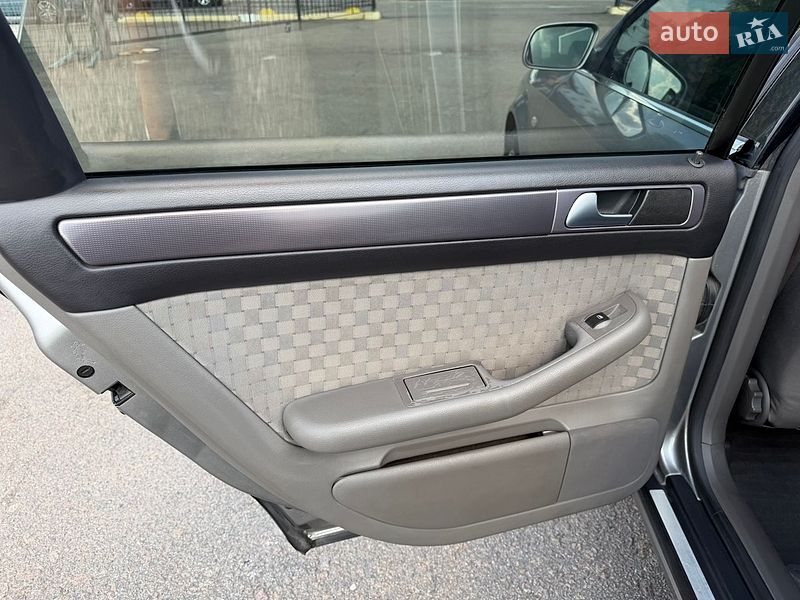 Універсал Audi A6 2004 в Києві