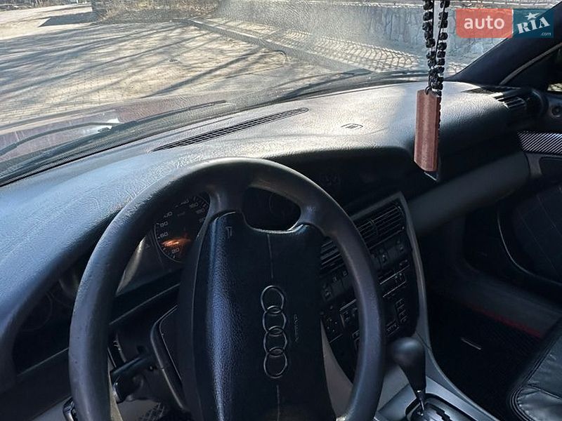 Универсал Audi A6 1996 в Маневичах