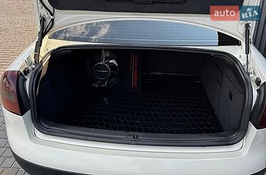 Седан Audi A6 1999 в Глобиному