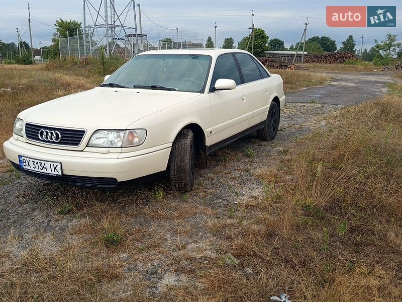 Седан Audi A6 1996 в Зарічному