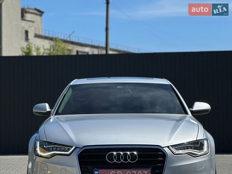Седан Audi A6 2014 в Дубні