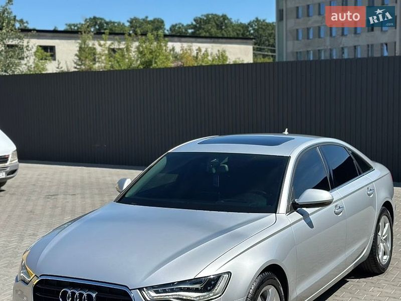 Седан Audi A6 2014 в Дубні